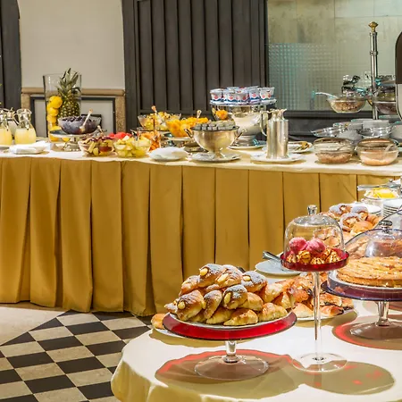 Hotell Savoy Rom