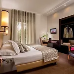 Savoy 4*