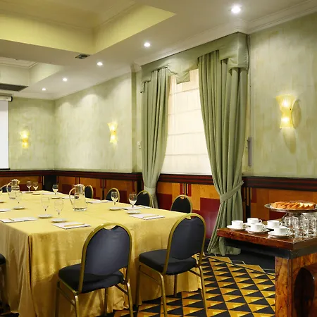 Savoy 4* Ρώμη