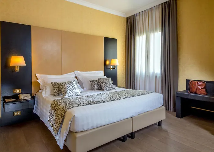 Savoy 4* Rome