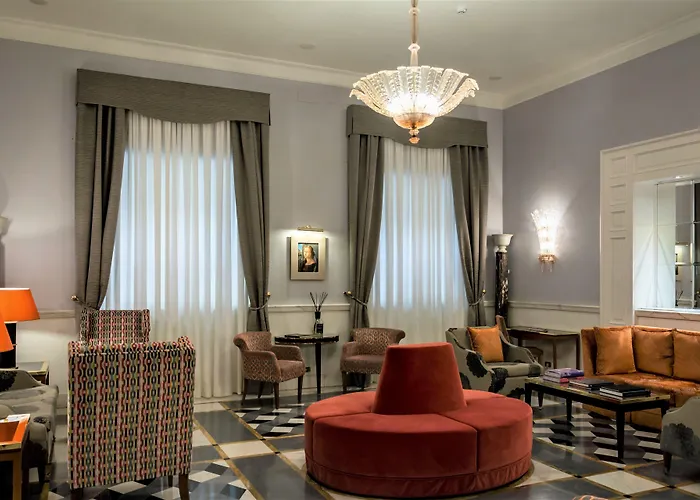 Hotel Savoy 4*